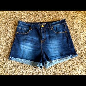 Nobo Highwaisted Jean Shorts